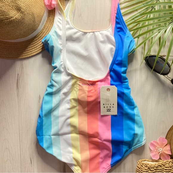 Billabong ๐ Me n You Girlsโ Striped Rainbow Tie Vacation One Piece ๐๐๏ธ - Picture 8 of 12